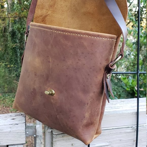 Brown Leather Natural Edge Crossbody Handbag - Picture 5 of 5